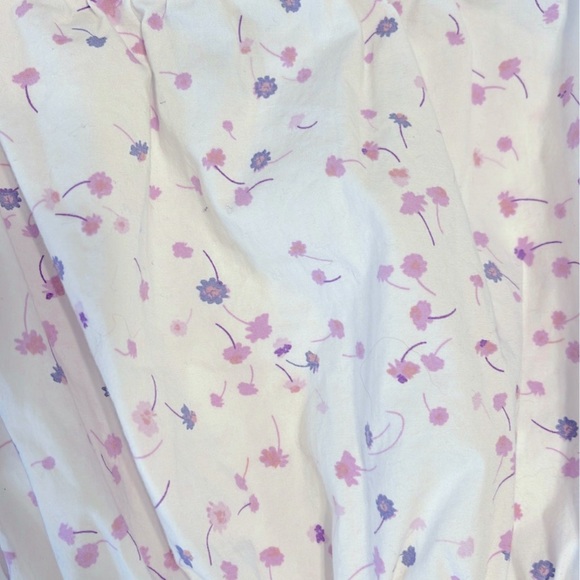 EXPRESS off the shoulder crop - Picture 2 of 6